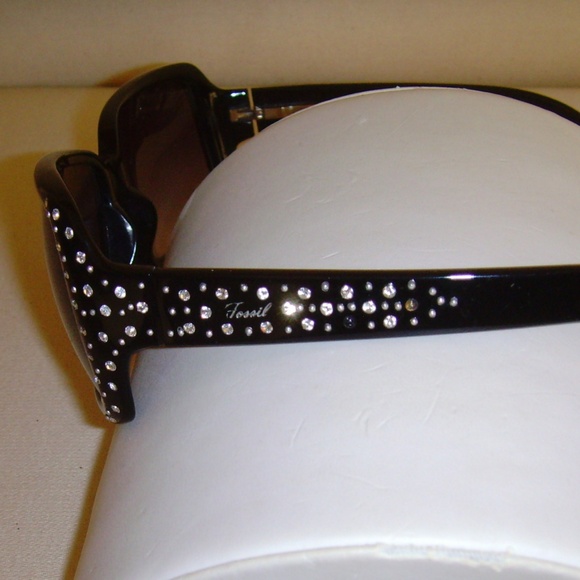 FOSSIL Black and Clear Rhinestone Sunshades - Picture 7 of 9